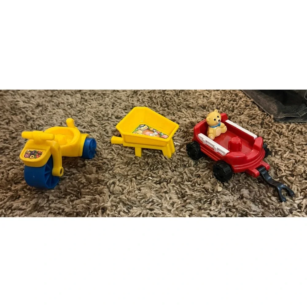 Fisher-Price Little People Easter Surprise Cottage & Ten Play Pieces